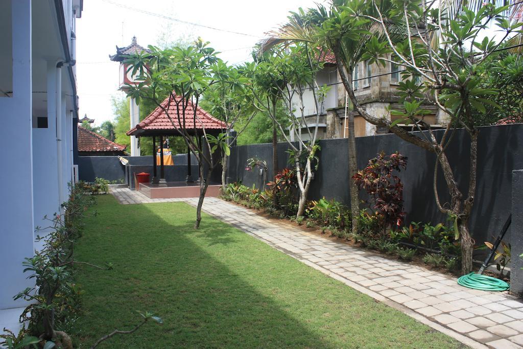 U House Seminyak Hotel Kerobokan  Luaran gambar